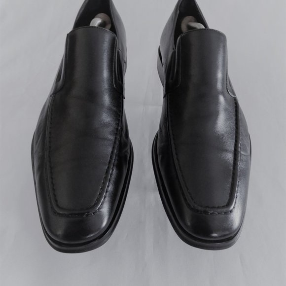 Bruno Magli Black Italian Leather Loafers in 10 1/2M main image 2